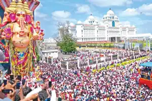 City says goodbye to Ganesha