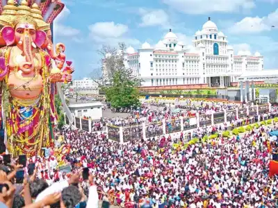 City says goodbye to Ganesha