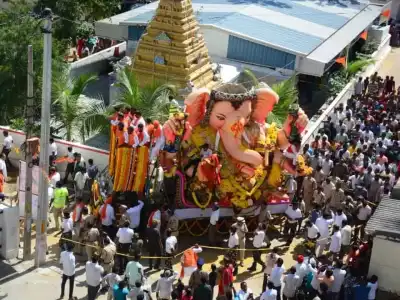 Crowds gather eagerly for Balapur Laddu auction