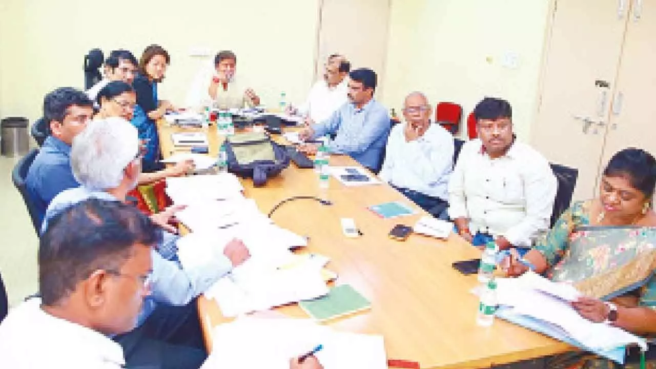 Damodar orders improvements to Niloufer Hospital infrastructure