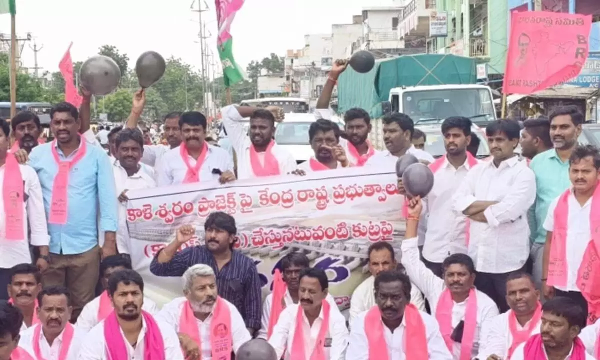Gadwal hears "Khabbardar Revanth Reddy" chants, Congress and BJP plotting on Kaleshwaram says Basu Hanumanthu Naidu
