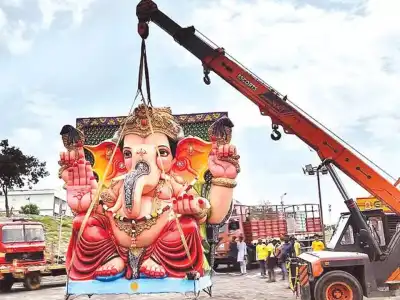 Ganesh parade brings Bhadradri to life
