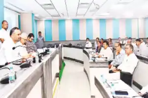 GHMC chief urges faster building permit approvals