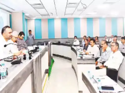 GHMC chief urges faster building permit approvals