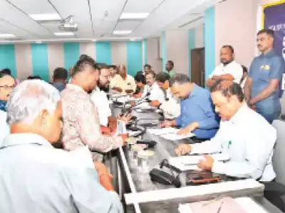 GHMC Prajavani gets 122 complaints