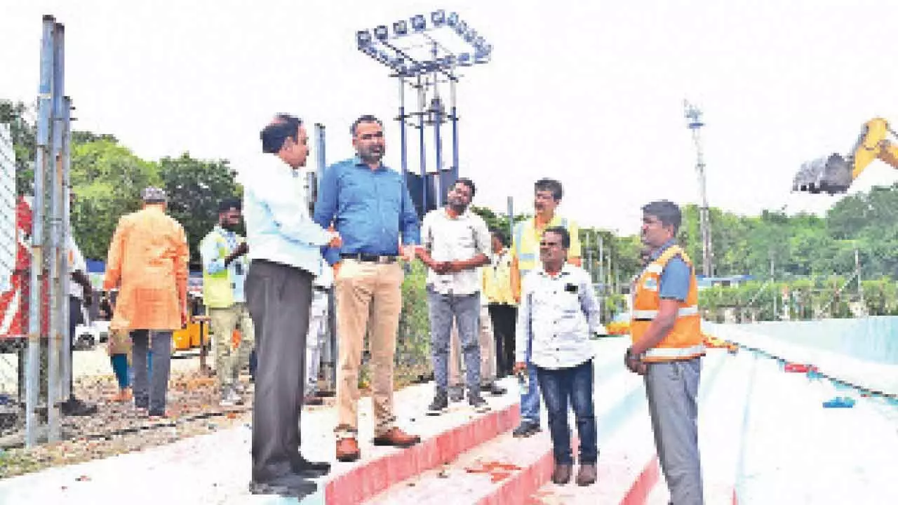 GHMC prepares for smooth Ganesh idol immersion in city