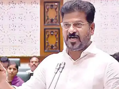 Ghose panel blames KCR for KLIS failure