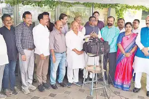 Government tries one last time to stop college strike