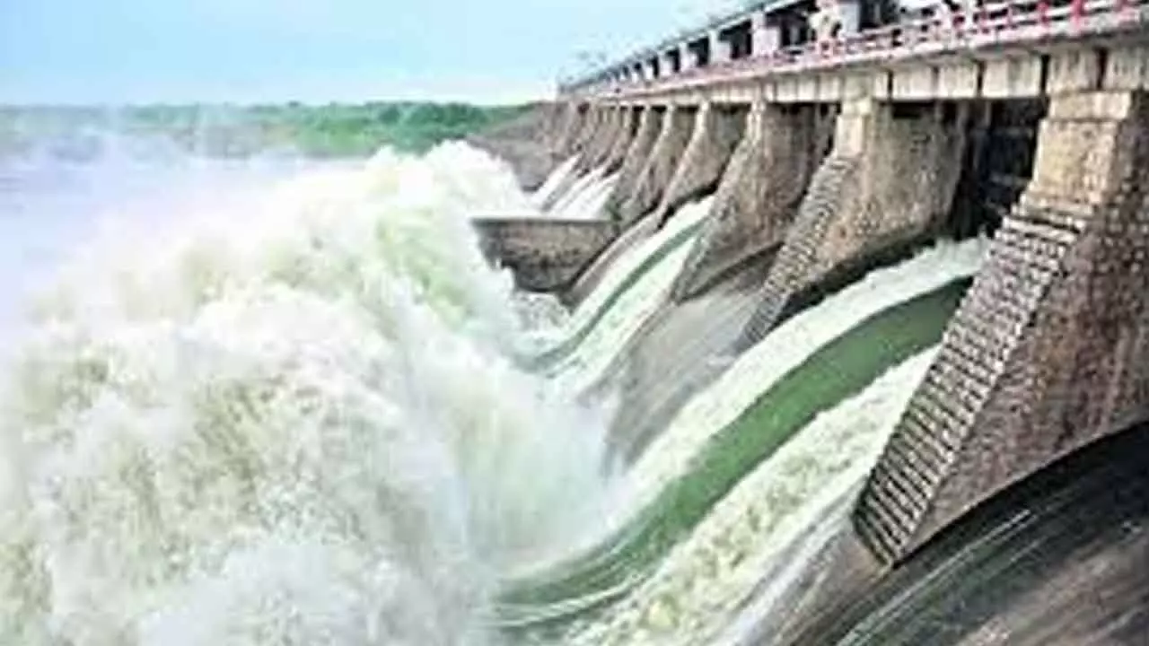 Heavy rains cause Musi River to overflow, ten gates opened to release water