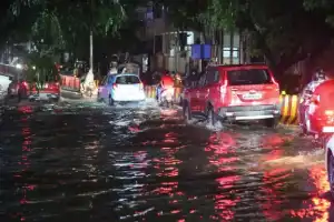 Heavy rains cause problems in Hyderabad