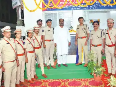 Hyderabad Police Chief checks Ganesh immersion preparations