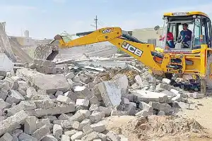HYDRAA recovers 300 acres of government land in Gajularamaram