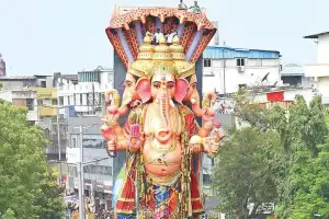 Khairatabad Ganesh draws crowds as devotees fill streets