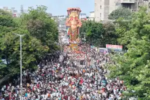 Khairatabad Ganesh procession reaches Telephone Bhavan