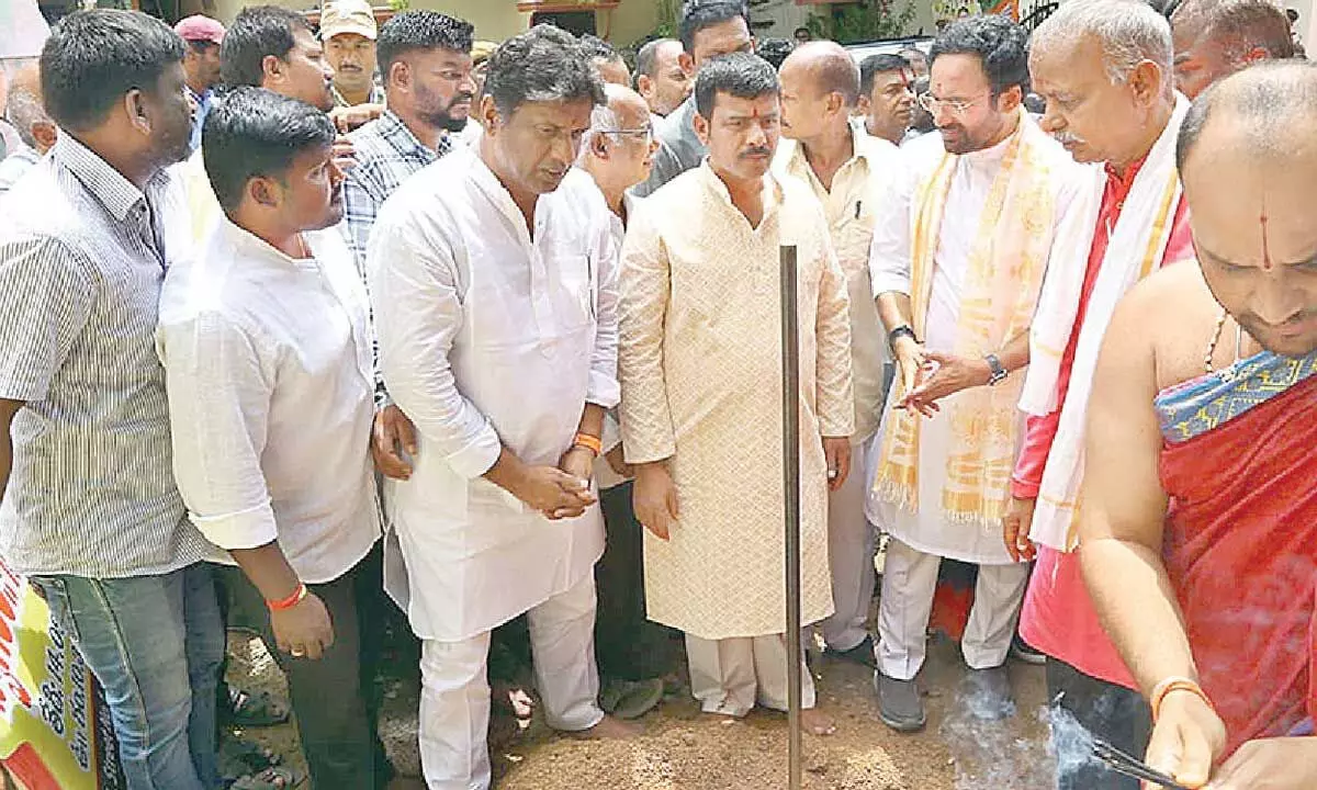 Kishan Reddy starts building community hall in Maruti Nagar