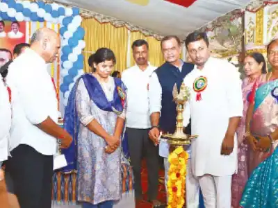 Minister Komatireddy says teachers are vital for building the nation