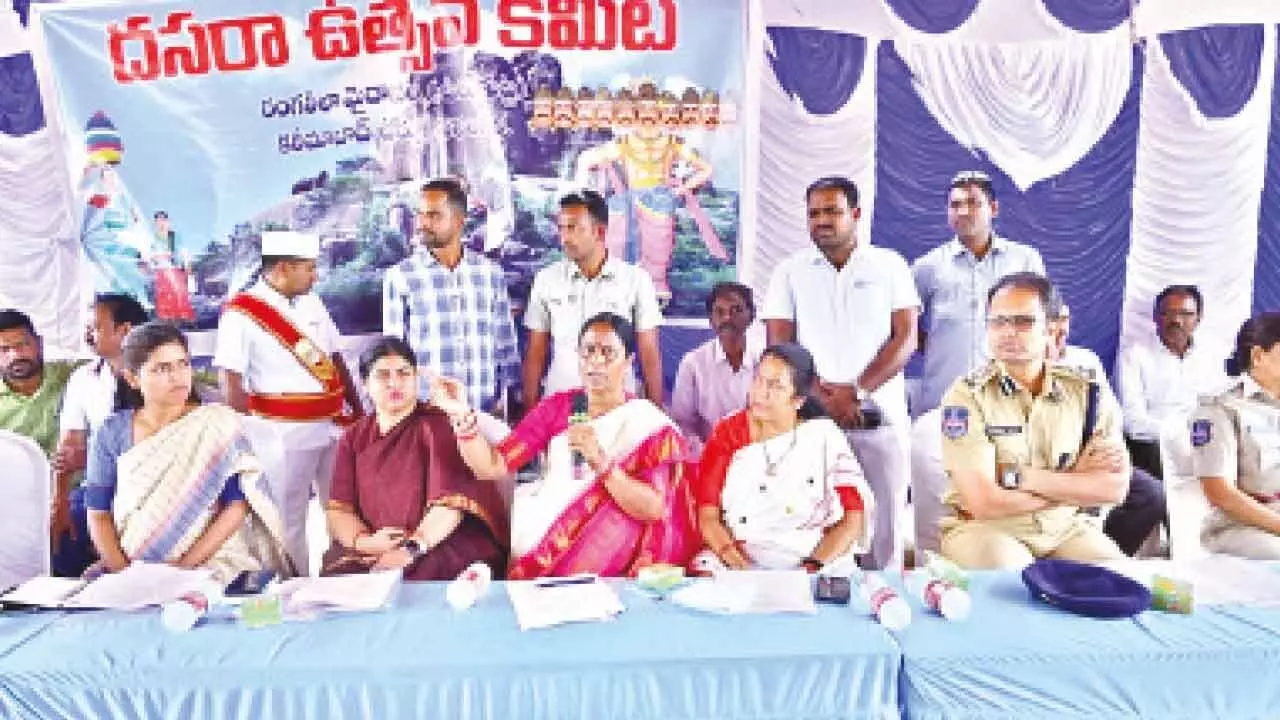 Minister Konda Surekha urges thorough planning for Bathukamma and Dasara celebrations