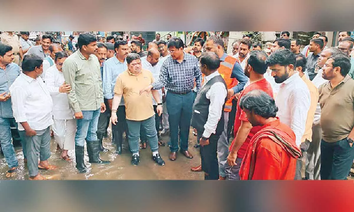 Ministers visit flood-affected areas in Jubilee Hills