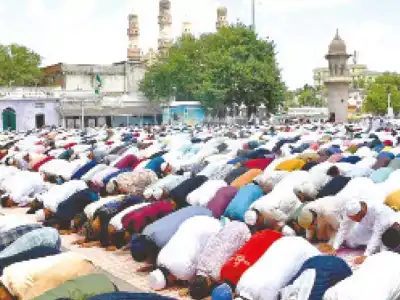 Muslims celebrate Milad-un-Nabi with unity and peace