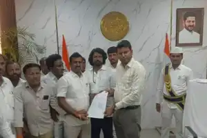 Officials Suspended, Protests in Gadwal Over BC Leaders’ Humiliation