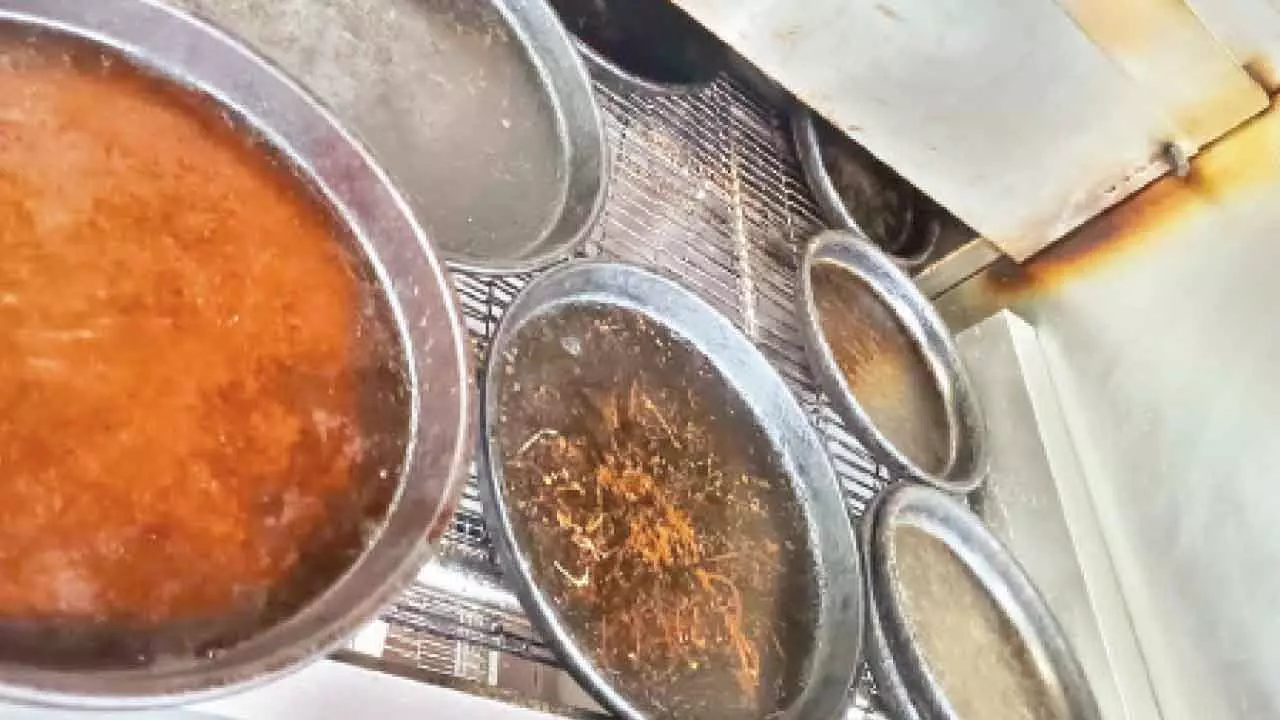 Pizza Hut, Domino’s, and other outlets have many food safety issues