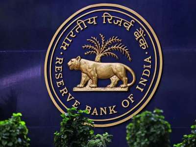 Banks Freezing Current Accounts Without Intimation, Customers Hit by Delays in Re-KYC