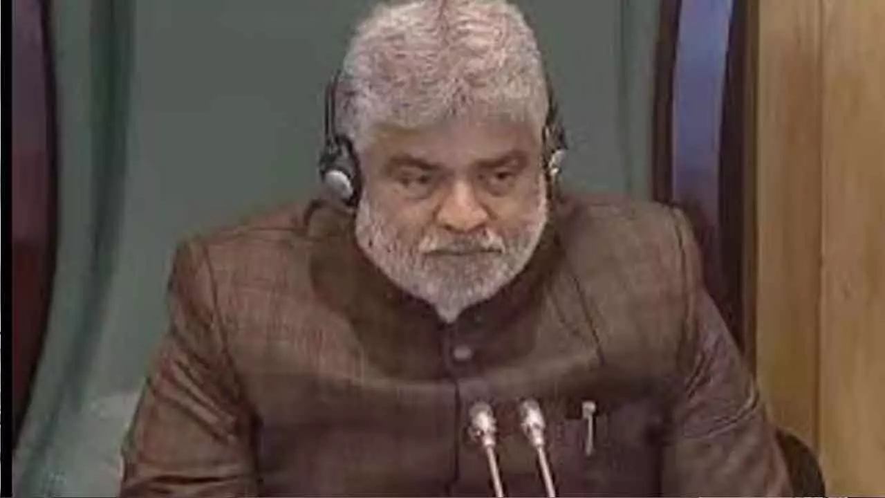 Rebel MLAs meet Speaker