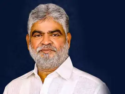 Speaker sends notices to 6 MLAs who switched parties