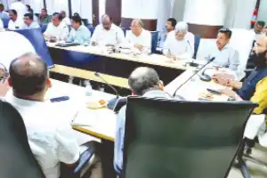 Uttam orders officials to speed up irrigation projects statewide