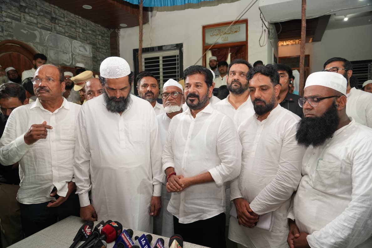 CM Revanth Reddy Pays Tribute to Maulana Hafiz Peer Shabbir, Describes His Passing as a Great Loss to Telangana