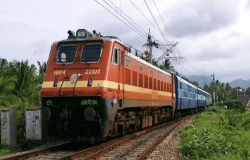 Train Services Disrupted Across South India Due to Cyclone Montha — Railways Issues Cancellations and Diversions