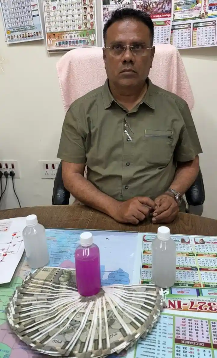 TGSPDCL Engineer Caught Taking ₹21,000 Bribe in Medak