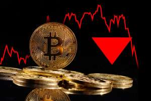 Bitcoin Falls Below $107k, Crypto Liquidations Exceed $1.2B; Is the Bull Market Ending?