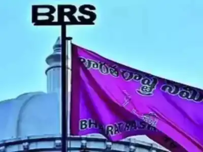 BRS lawyers to question MLAs who switched parties today