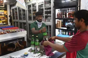 Deadline for liquor shop applications in Telangana ends today