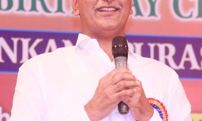 Harish Rao asks Telangana government to give Rs 24K to auto drivers