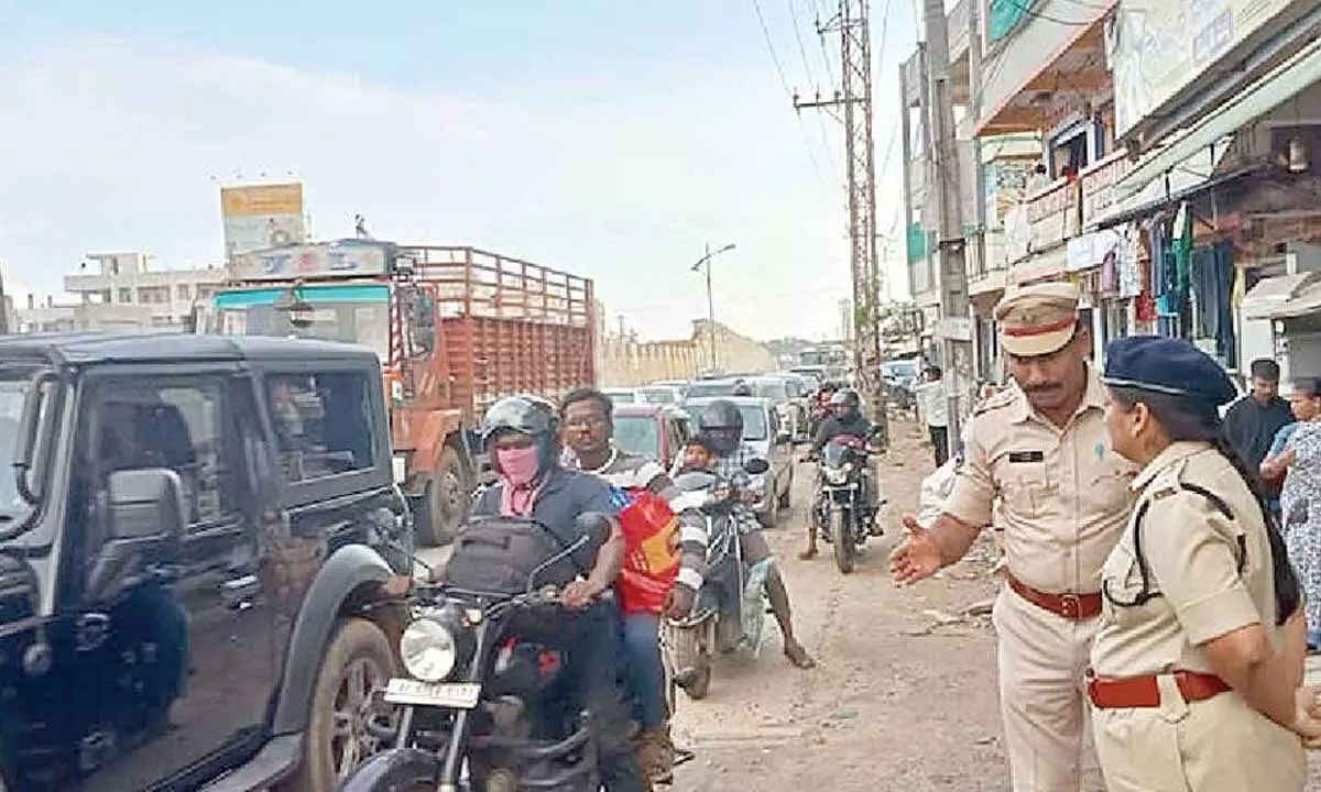 Heavy traffic jams on MBNR highways after Dasara