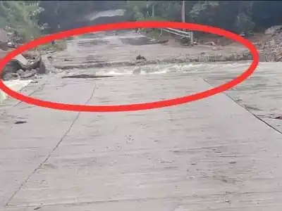 Himayat Sagar service road washed away