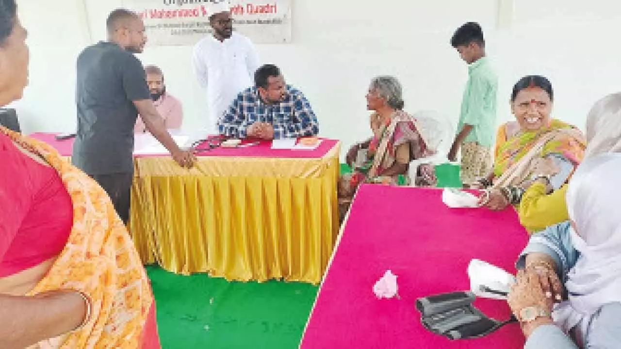 Large health camp organized in Shamshabad