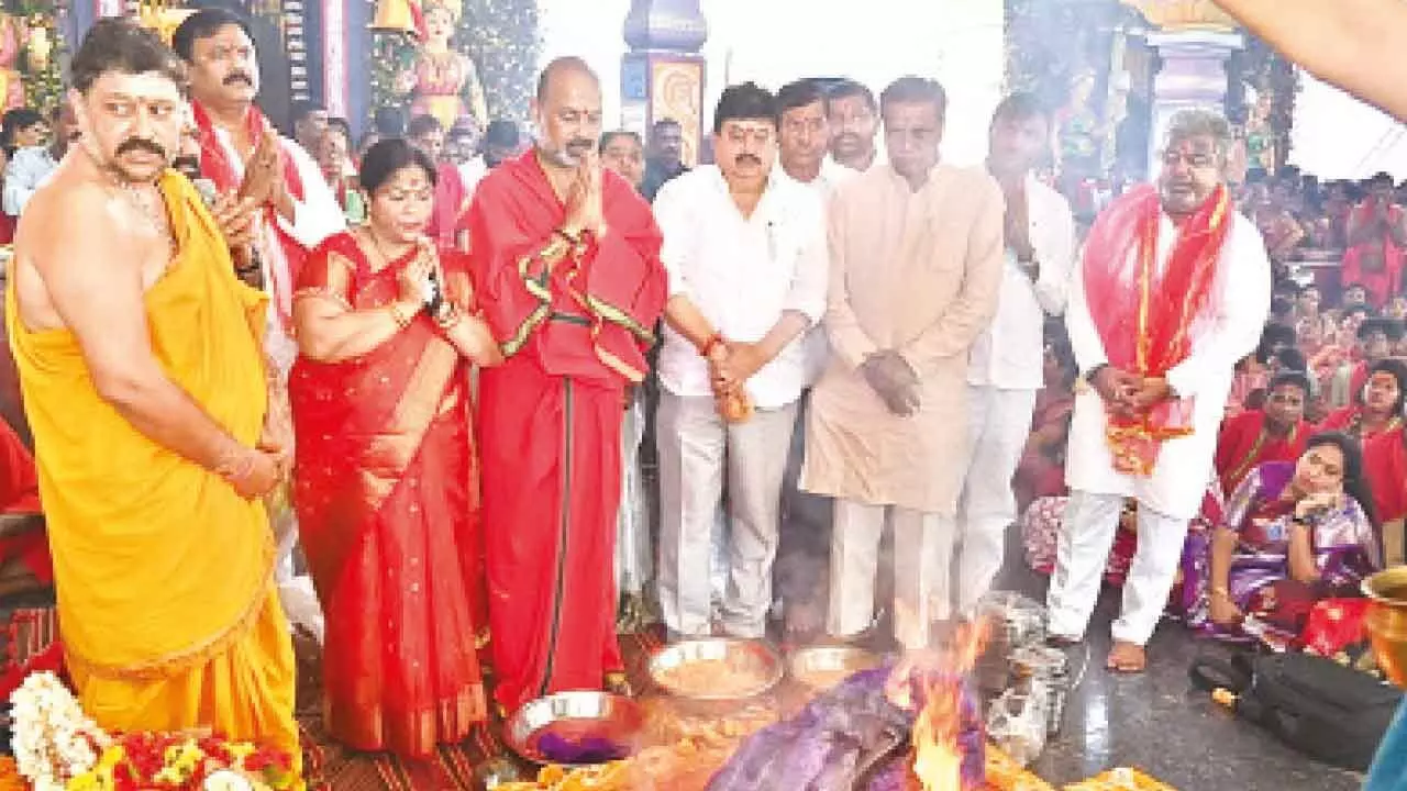Mahishasura effigy burned in Karimnagar as Dasara celebrations peak