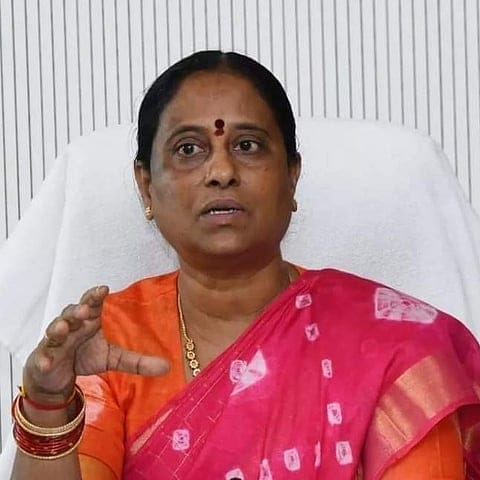 Minister Konda Surekha in Lengthy Talks with Telangana PCC Leaders