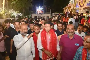 Minister Sridhar Babu visits Maha Shakti Temple