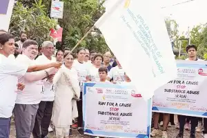 Ponnam starts run to raise awareness about drug abuse