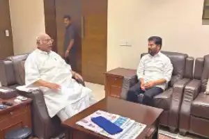 Revanth updates Kharge on Congress’s chances in Jharkhand by-election
