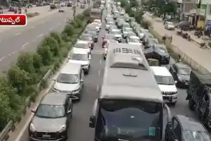 Traffic Jam on Hyderabad-Vijayawada Highway After Dussehra
