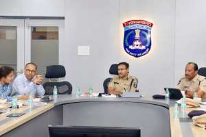 Cyberabad Traffic Police, HMDA Meet to Improve Roads and Safety