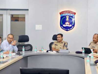 Cyberabad Traffic Police, HMDA Meet to Improve Roads and Safety
