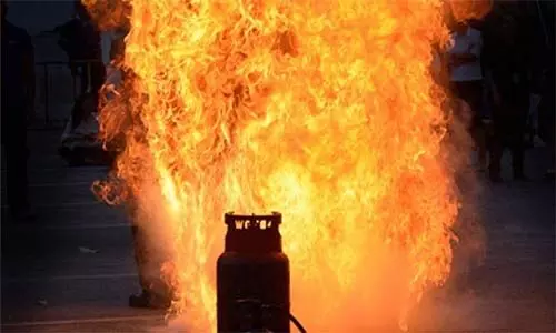 Gas cylinder explodes while welding crusher machine