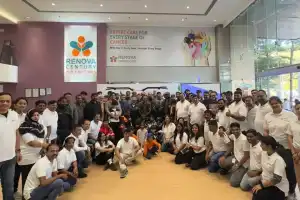 Hospital Holds Bike Rally to Teach People About Foot Care for Diabetes Patients