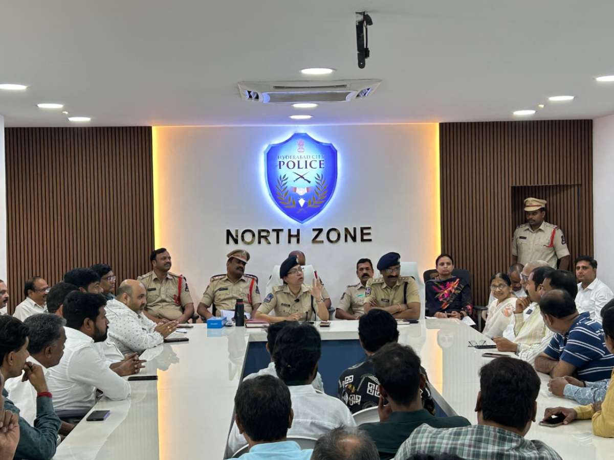 Hyderabad Police Hold Review Meeting with Hotel and Lodge Owners Under North Zone